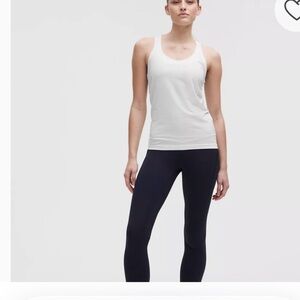 Lulus 😍 White Tank Top and Black Leggings